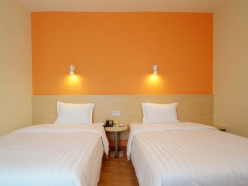 7Days Inn Shenzhen Da Fen You Hua Cun מראה חיצוני תמונה